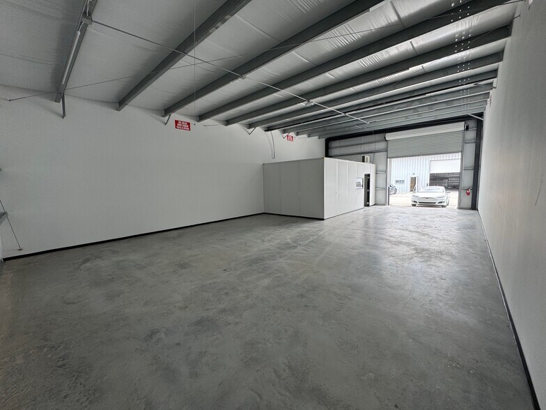 More Photos Of 3300 Dacy Ln, Kyle Industrial For Sale