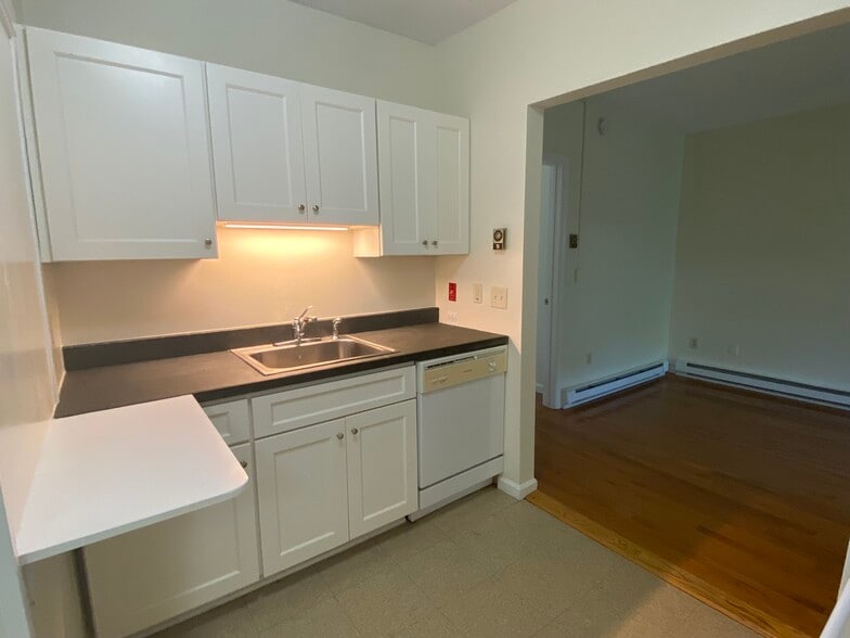 More Photos Of 51 Pearl St, Guilford Apartments For Sale
