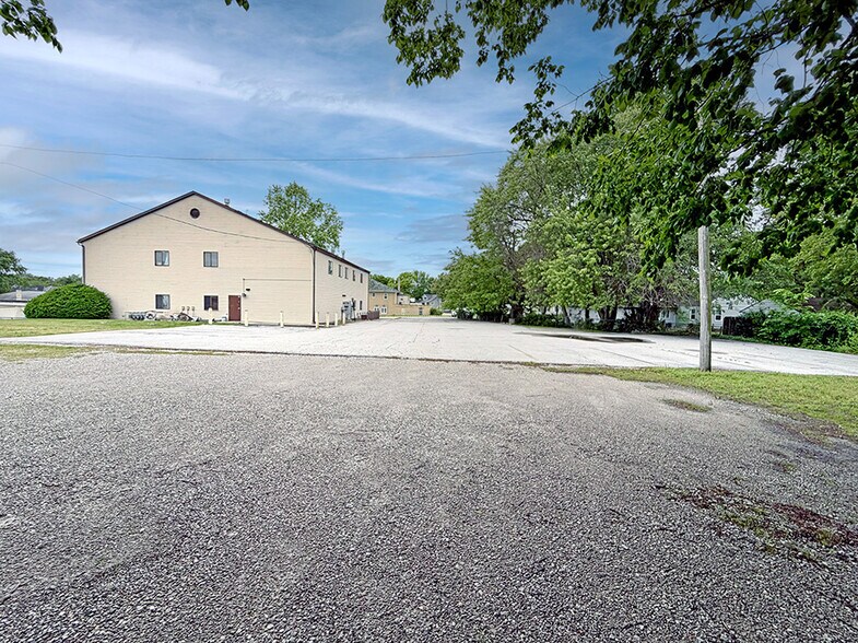 More Photos Of 531 Vandalia St, Collinsville Office For Sale