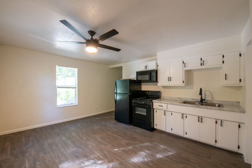 More Photos Of 765 Humboldt Ave, Chico Apartments For Sale