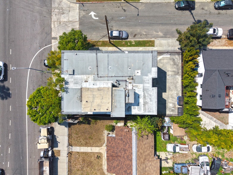 More Photos Of 5073 Huntington Dr N, Los Angeles Apartments For Sale