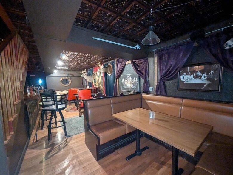 More Photos Of 36-38 Opera House Sq, Claremont Restaurant For Sale