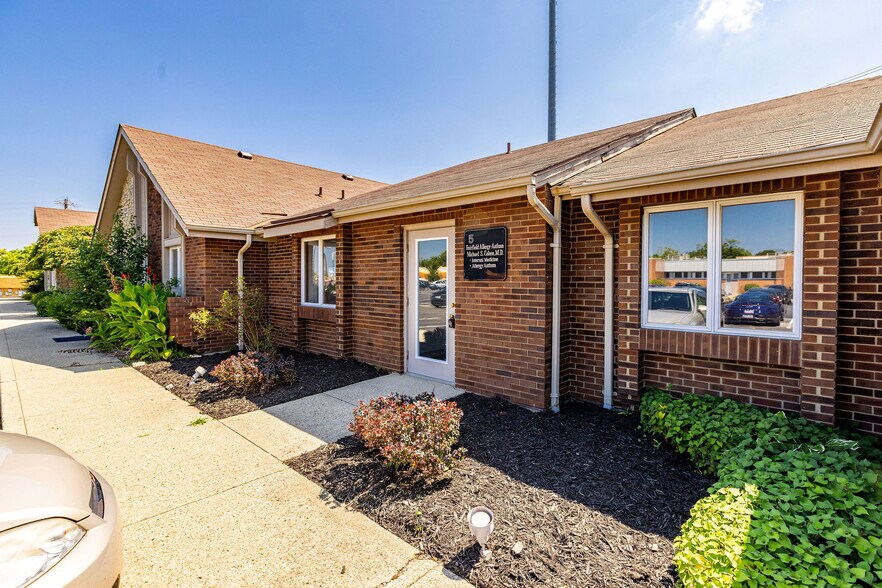 More Photos Of 5850 Boymel Dr, Fairfield Medical For Sale