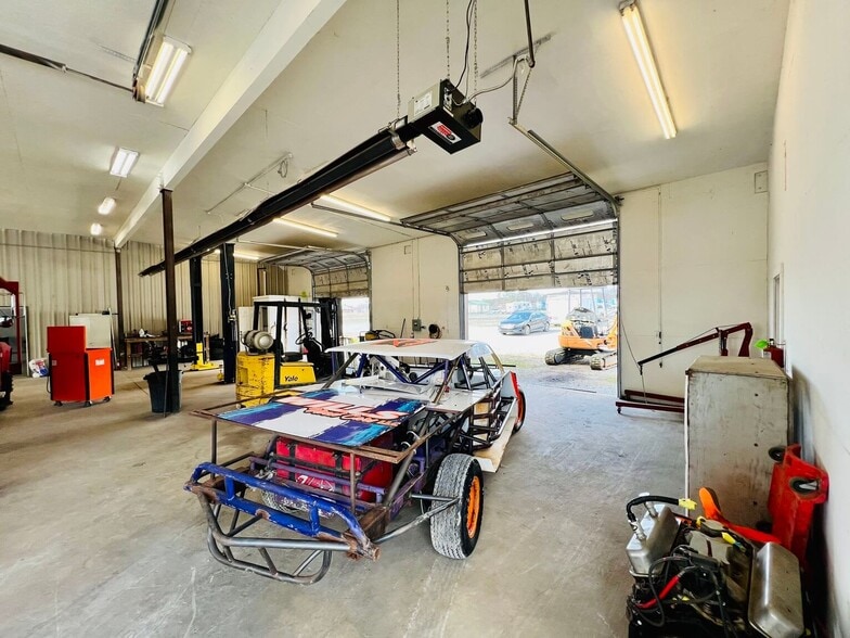 More Photos Of 420 Windance Rd, Baldwyn Light Manufacturing For Sale