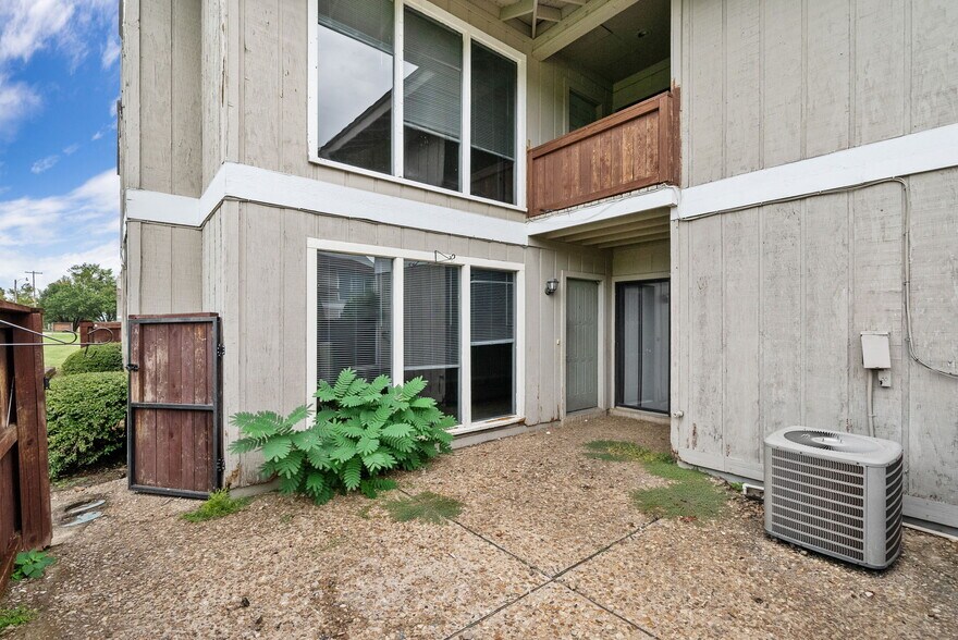 More Photos Of 2401 S 50th St, Fort Smith Apartments For Sale