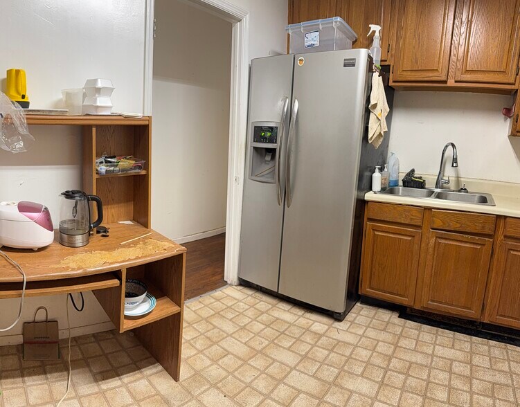 More Photos Of 3139 Shallowford Rd NE, Chamblee Office For Sale