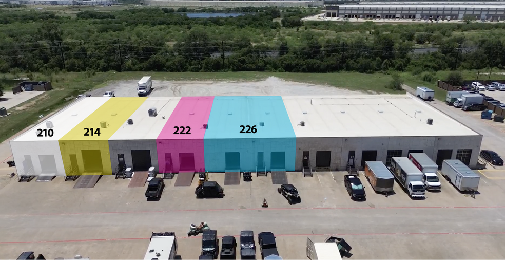 More Photos Of 3801 N Interstate 35, Denton Storefront Retail Office For Lease