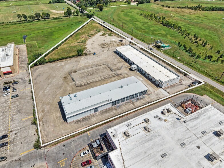 More Photos Of 4201 Langley Rd, Houston Warehouse For Lease