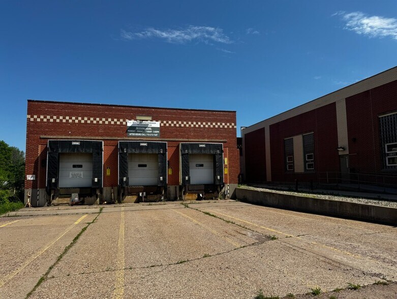 More Photos Of 700 Dura Beauty Ln, Wisconsin Rapids Warehouse For Lease