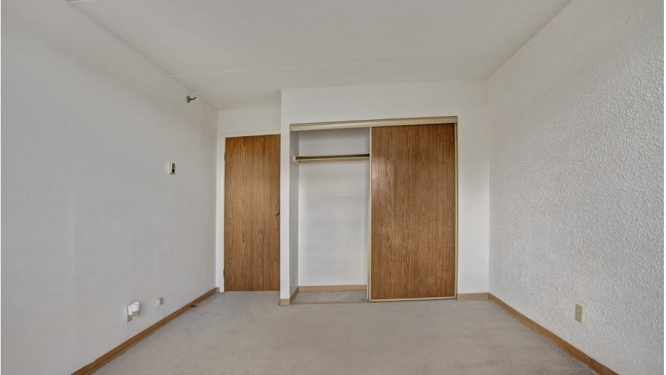 More Photos Of 2131 Broad St, Regina Apartments For Lease