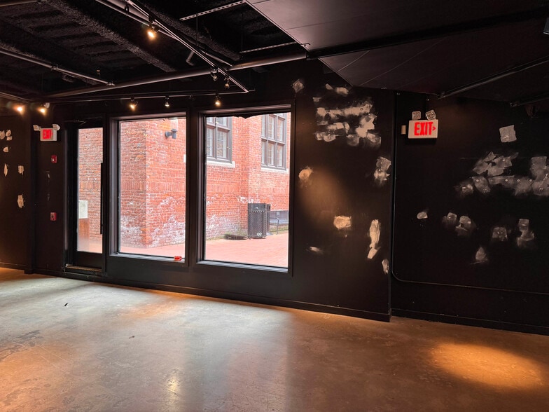 More Photos Of 38 Main St, Westport Storefront For Lease