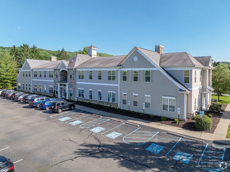 More Photos Of 1 Edgeview Dr, Hackettstown Office For Lease