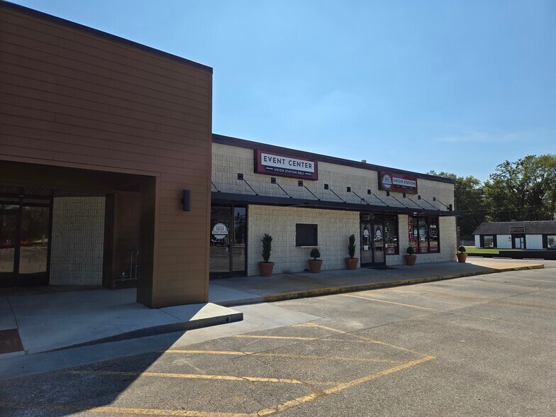 More Photos Of 705 Illinois Ave, Joplin Unknown For Lease
