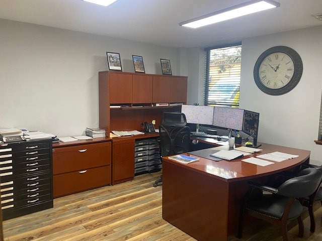 More Photos Of 600 Deer Rd, Cherry Hill Light Distribution For Sale