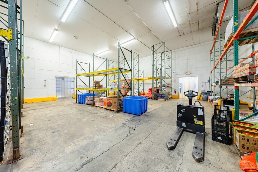 More Photos Of 1930 NW 23rd St, Miami Warehouse For Sale