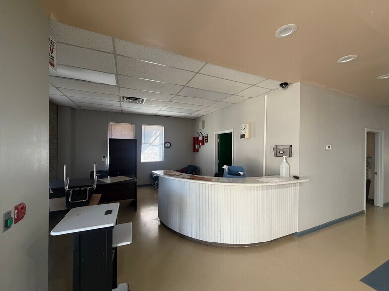 More Photos Of 1301 E Houston Ave, Crockett Religious Facility For Sale