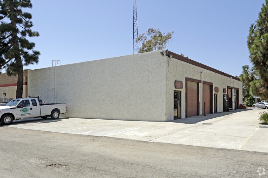 More Photos Of 1412 Tower Sq, Ventura Warehouse For Lease
