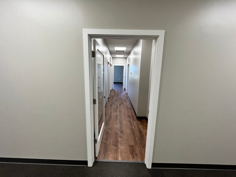 More Photos Of 113 Main St, Oswego Medical For Lease