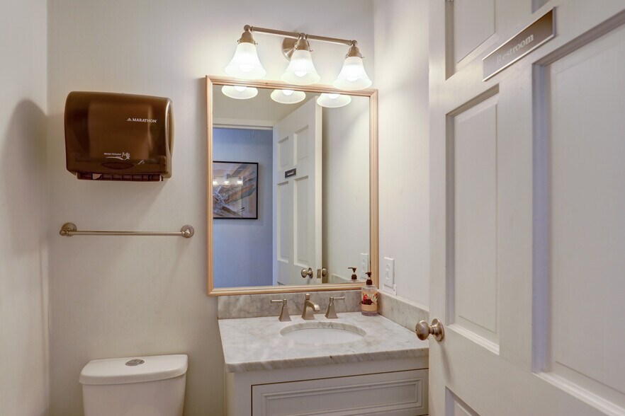 More Photos Of 1934 N Druid Hills Rd NE, Atlanta Office For Sale