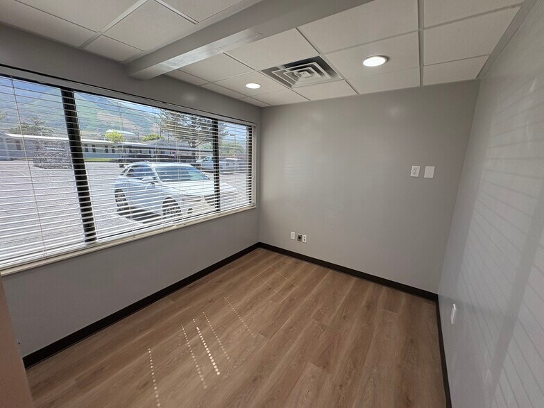 More Photos Of 937-949 Pioneer, Draper Office For Lease