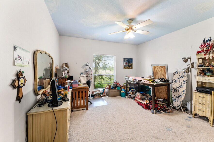 More Photos Of 14935 Highway 36, Needville Land For Sale