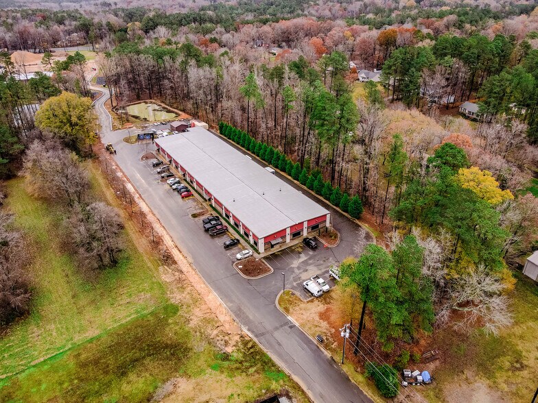 More Photos Of 3430 Coates Industrial Blvd, Durham Light Distribution For Lease