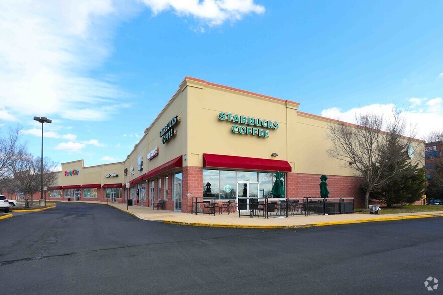 More Photos Of 14401-14423 Chantilly Crossing Ln, Chantilly General Retail For Lease