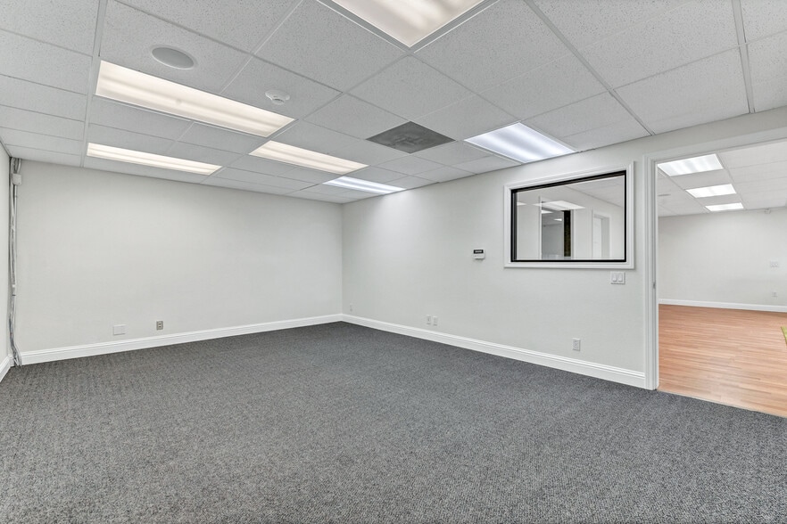 More Photos Of 1925 Francisco Blvd E, San Rafael Light Manufacturing For Lease