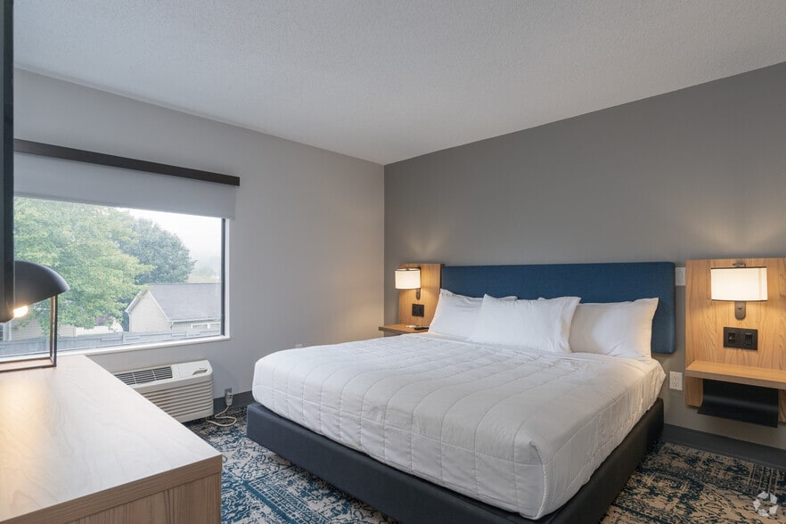 More Photos Of 419 Suedberg Rd, Pine Grove Hotel For Sale