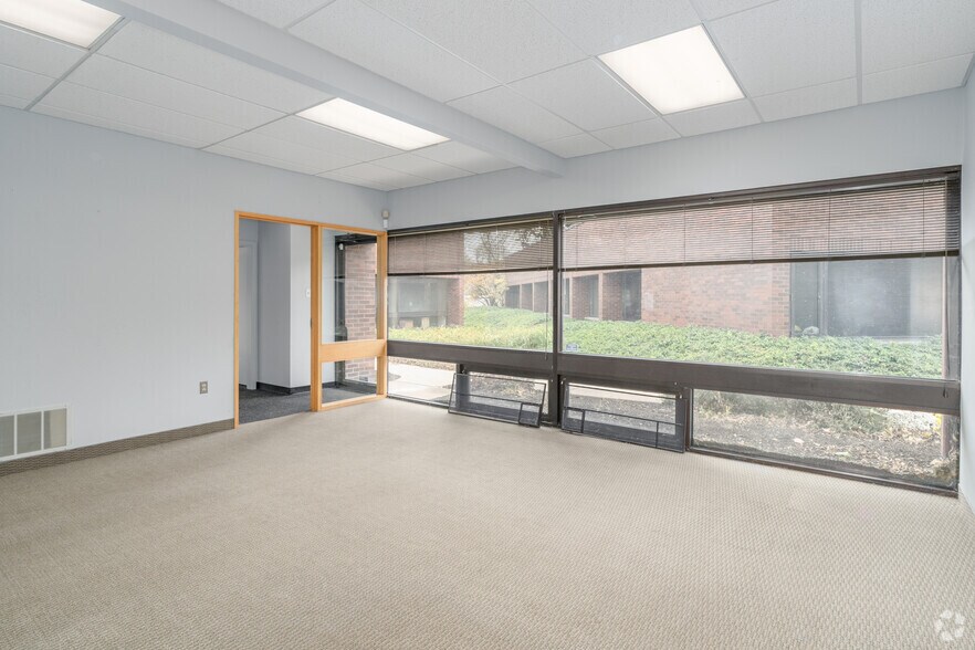 Photo of 1st Floor Ste 240, Building 595