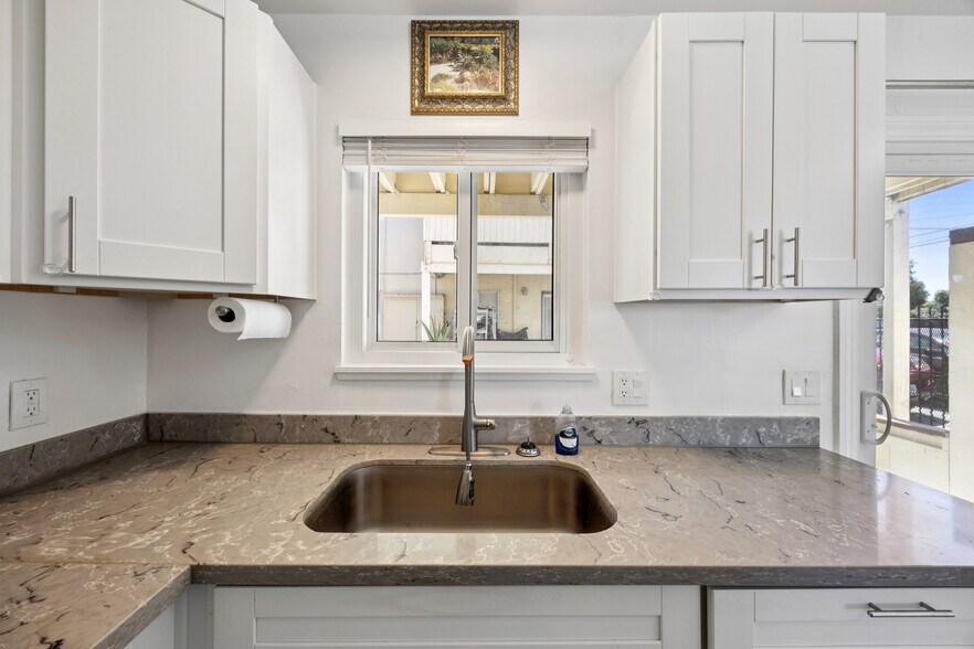 More Photos Of 263 La Pala Dr, San Jose Apartments For Sale