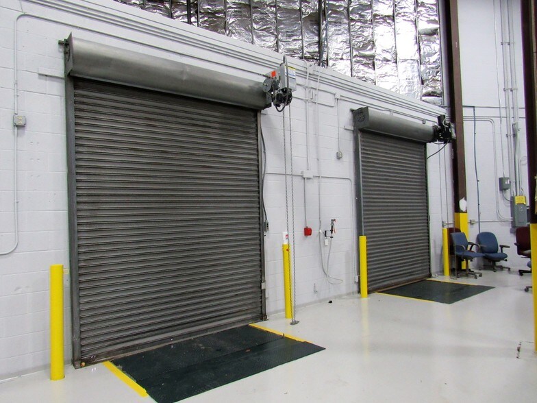 More Photos Of 822 James Record Rd, Huntsville Warehouse For Lease