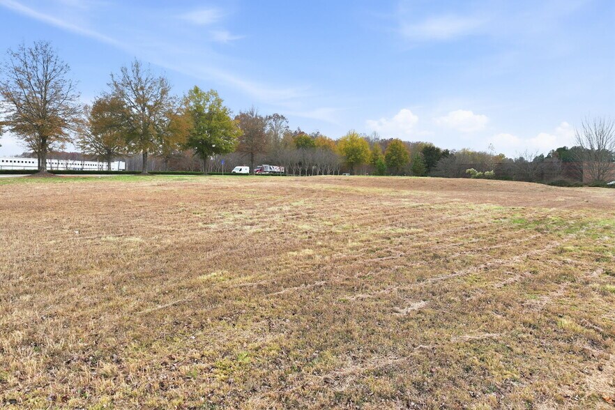 More Photos Of 4129 Industry Way, Flowery Branch Land For Lease