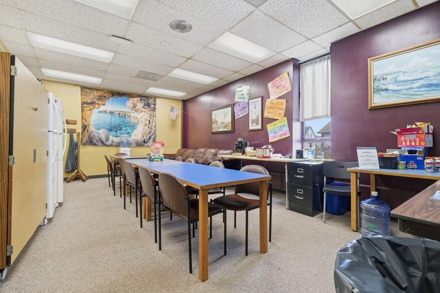 More Photos Of 221 E 12th Ave, Homestead Schools For Lease