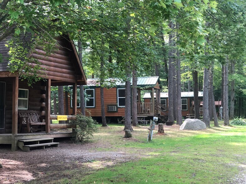 More Photos Of 7632 Centerville Rd, Houghton Trailer Camper Park For Sale