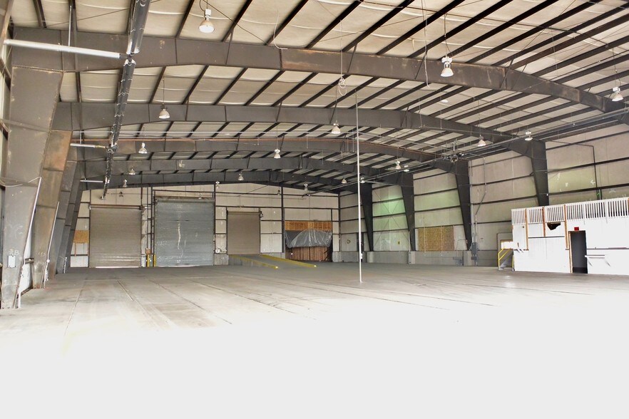 More Photos Of 4685 Expressway, Missoula Warehouse For Sale