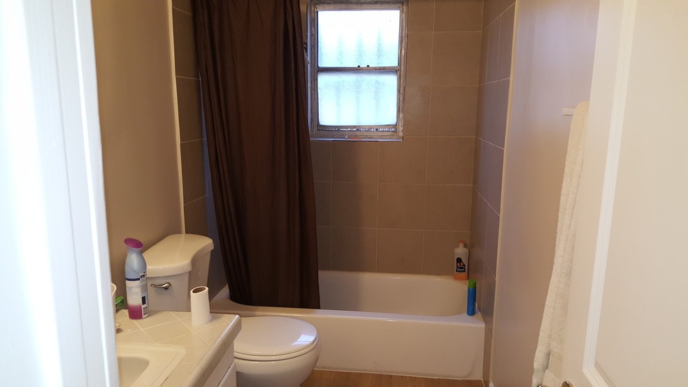More Photos Of 8016 S Western Ave, Los Angeles Apartments For Sale
