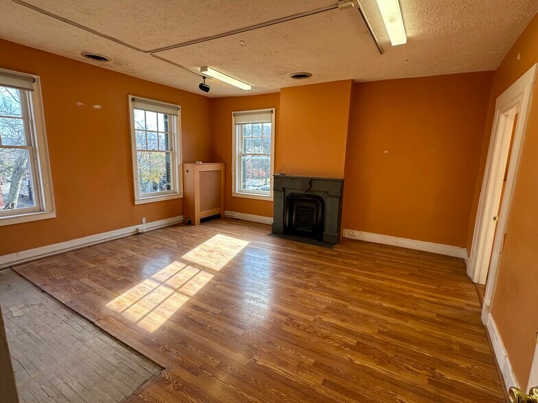 More Photos Of 25 S Main St, Pittsford General Retail For Sale