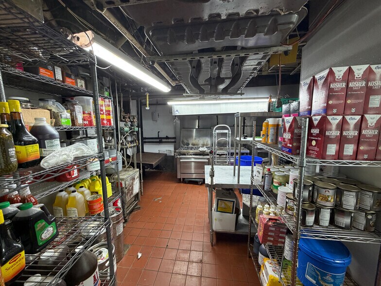 More Photos Of 3145 Brighton 4th St, Brooklyn Apartments For Lease