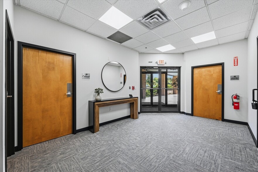 More Photos Of 263 Route 17K, Newburgh Medical For Lease