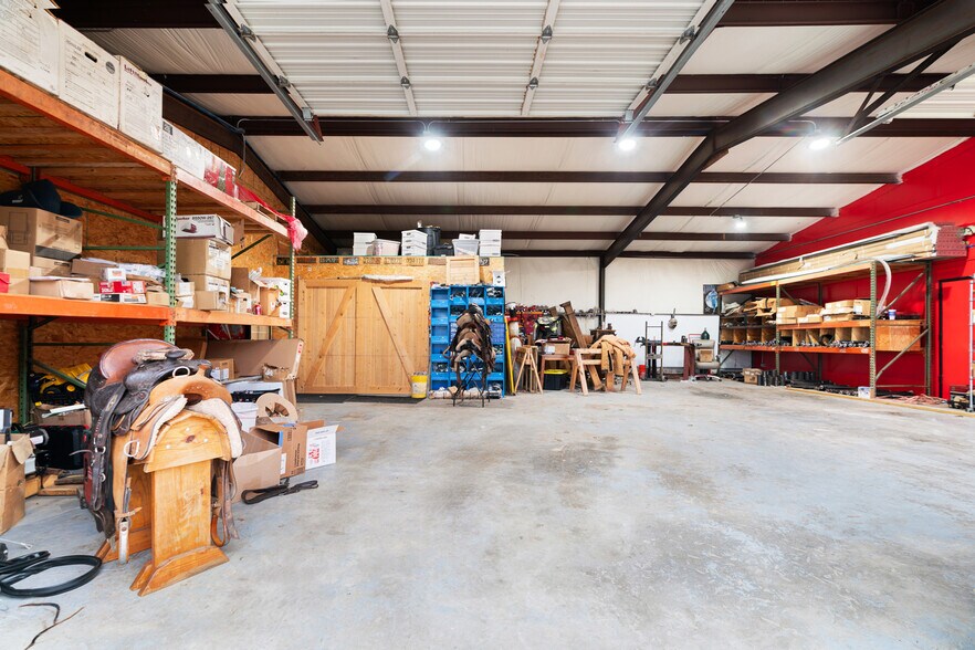 More Photos Of 6210 Lamar Rd, Reno Flex For Sale
