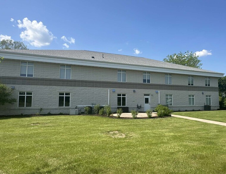 Primary Photo Of 3431 Commodity Ln, Green Bay Office For Sale