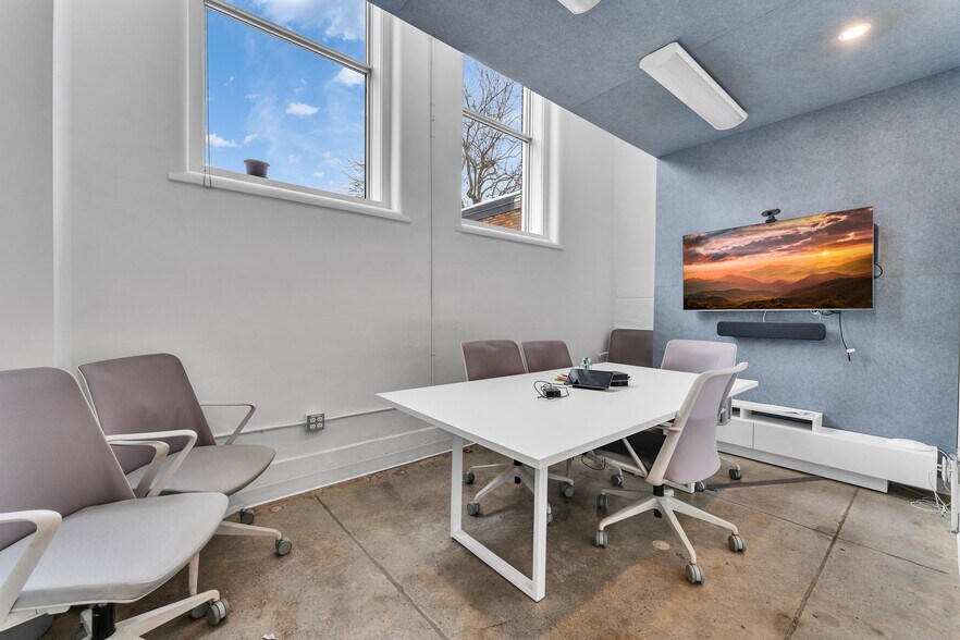 More Photos Of 43-45 Eccles St, Ottawa Office For Sale