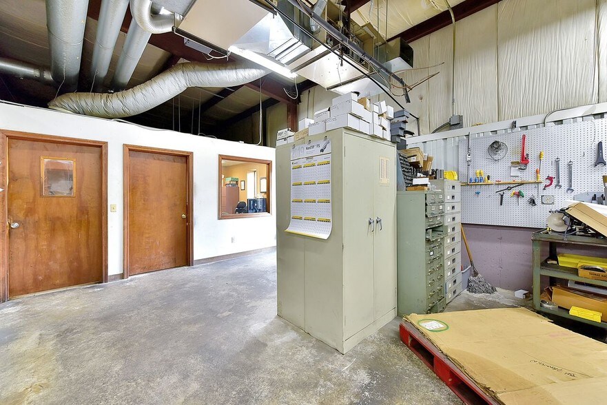 More Photos Of 938 Suffield St, Agawam Industrial For Sale