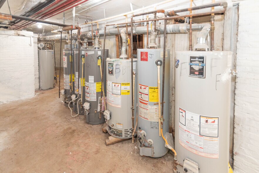 More Photos Of 3210-3212 Walbrook Ave, Baltimore Apartments For Sale