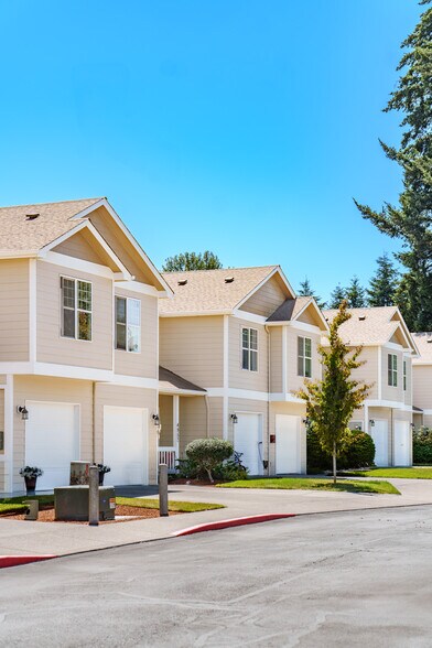 More Photos Of 4955-4959 Elizabeth St N, Keizer Apartments For Sale