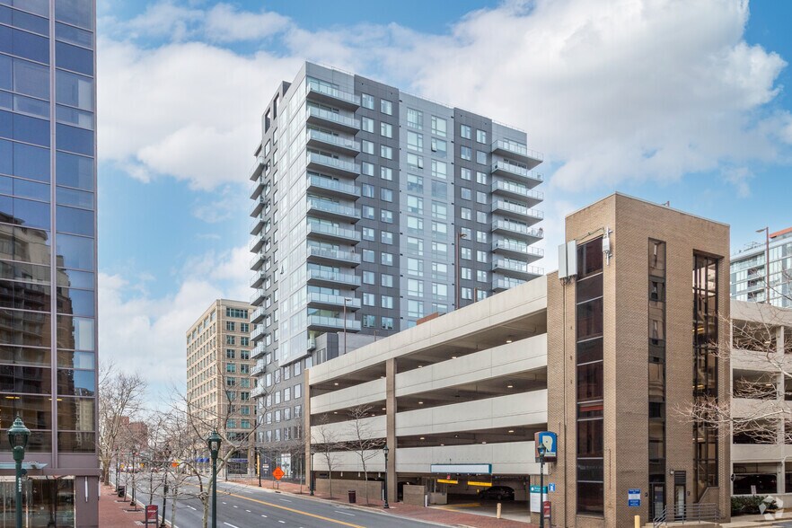 Primary Photo Of 4960 Fairmont Ave, Bethesda Apartments For Sale