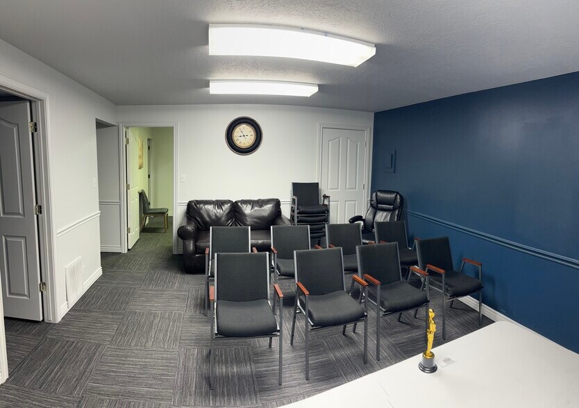 More Photos Of 887-891 W Center St, Orem Medical For Sale