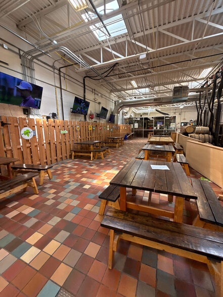 More Photos Of 115 Game Rd, Syracuse Restaurant For Lease