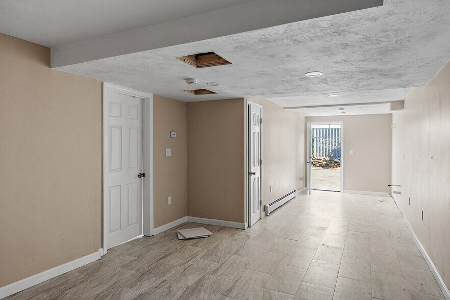 More Photos Of 8 Village St, Dudley Apartments For Sale